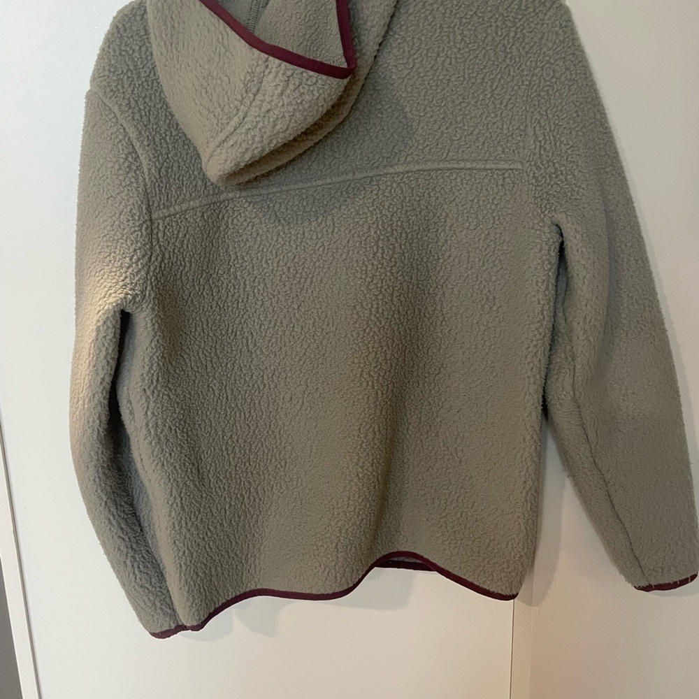 Patagonia Gray Pullover Sweater with Asymmetrical Collar